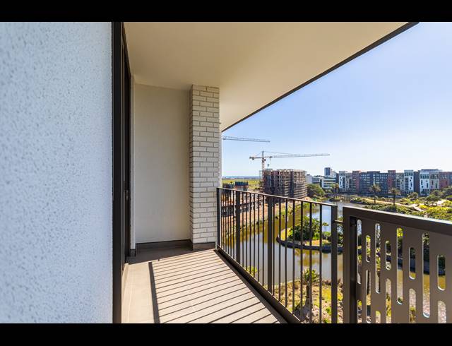 2 BEDROOM APARTMENT FOR SALE IN CENTURY CITY